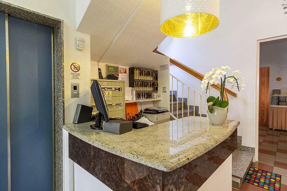 Hotel Oasi Del Mare Rimini Zewnętrze zdjęcie